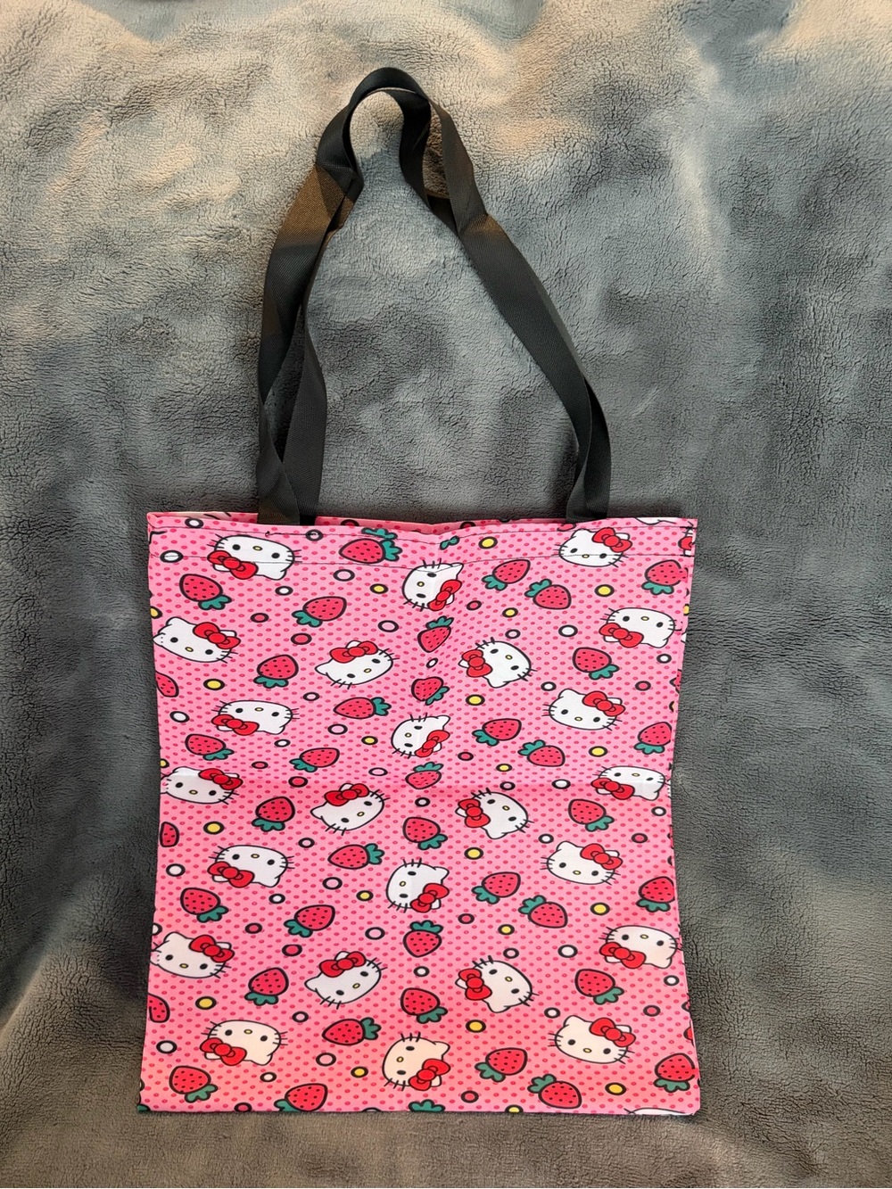 🩷🩷Sanrio MYSTERY BUNDLE w/ Hello Kitty Strawberry Design Vinyl Tote Bag
